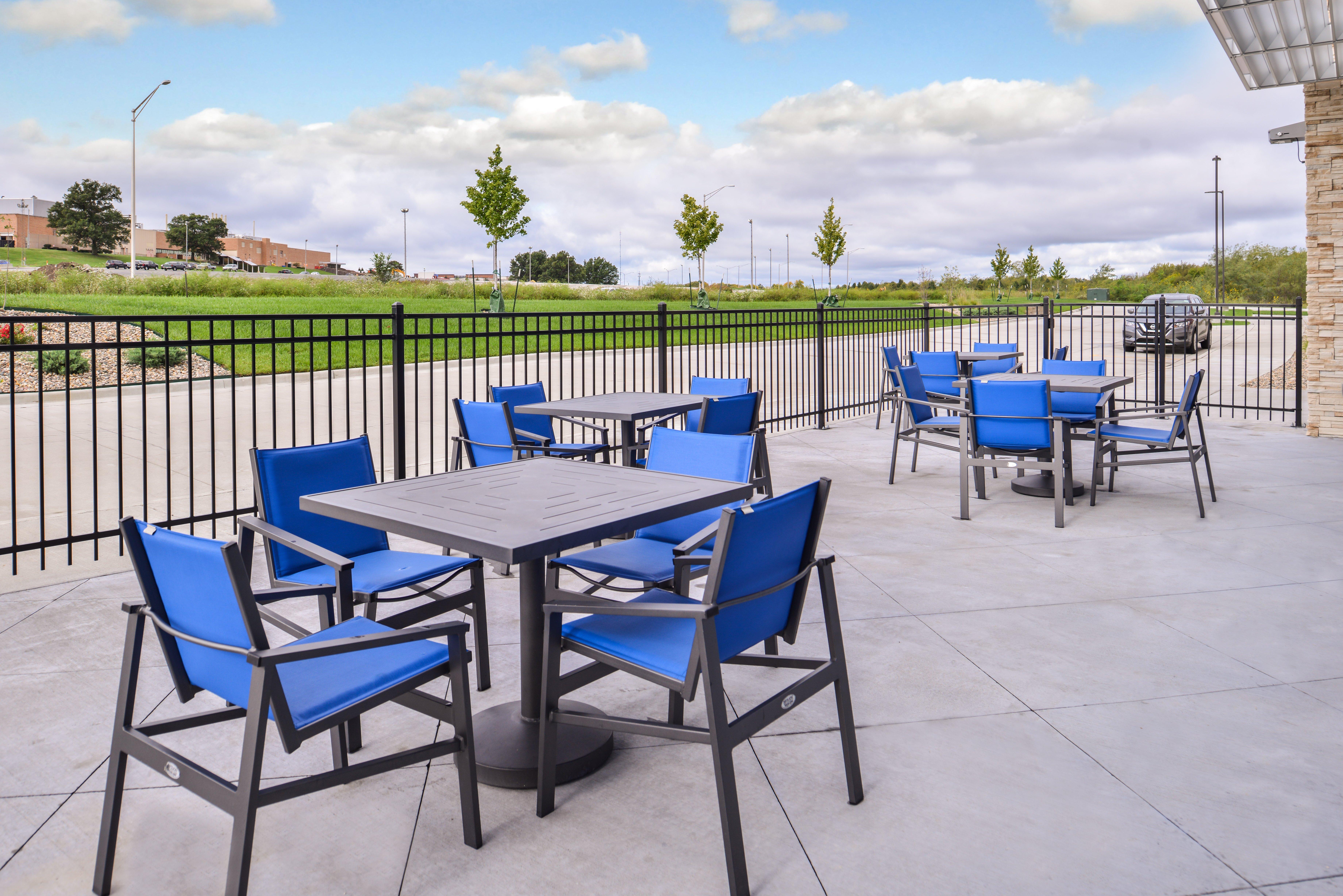 Holiday Inn Express & Suites - Kansas City - Lee'S Summit By Ihg Kültér fotó
